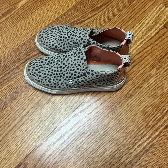 Hey Dude womensTan Casual Shoes - Picture 6 of 8